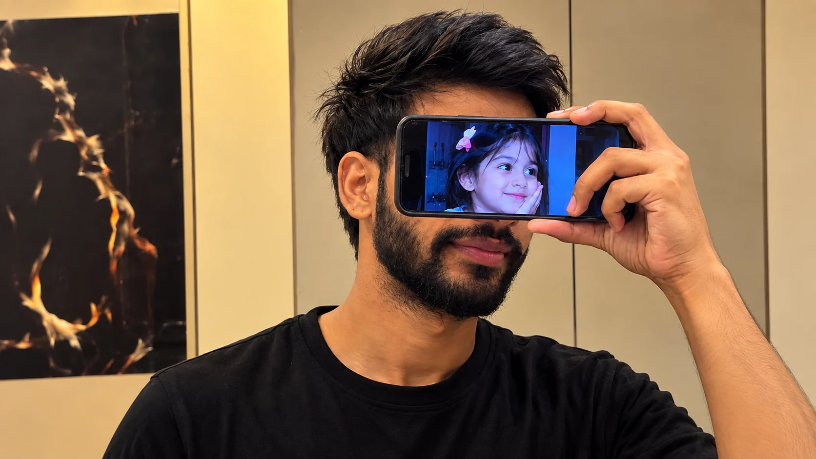 How to Create the Viral Phone Cover Face Photo Using AI